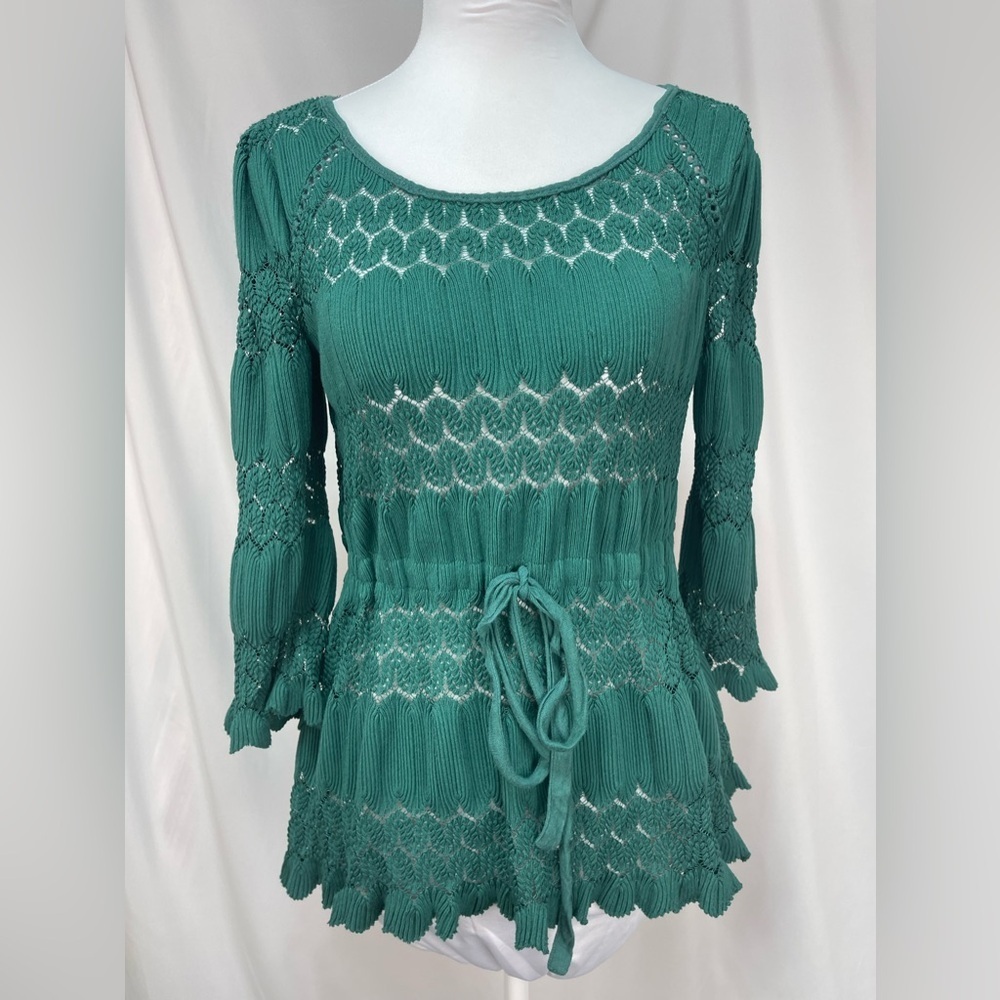 Free People Green adjustable tie at waist 3/4 sleeves lace blouse shirt size S